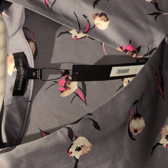 Banana Republic floral blouse - Picture 2 of 3